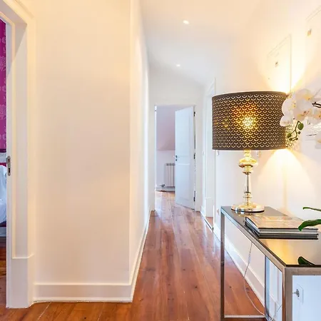 Rustic-style Apt Near Bairro Alto Lisboa