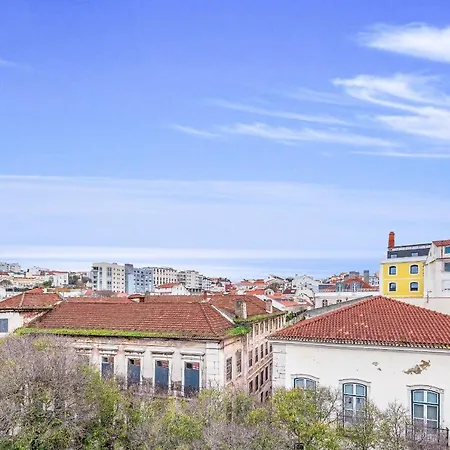 Rustic-style Apt Near Bairro Alto شقة Lisboa
