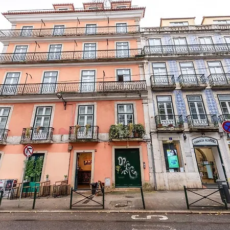 Апартаменты Rustic-style Apt Near Bairro Alto Лиссабон